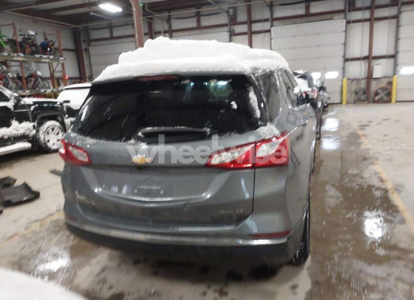 Photo 17 of 2018 Chevrolet Equinox LT (VIN 3GNAXSEVXJL112817)
