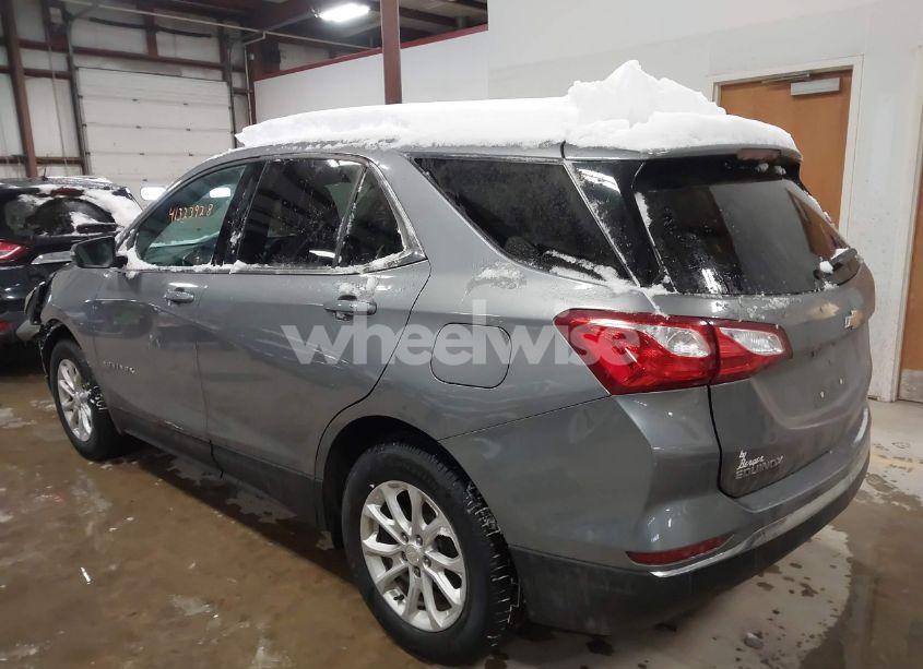 Photo 3 of 2018 Chevrolet Equinox LT (VIN 3GNAXSEVXJL112817)