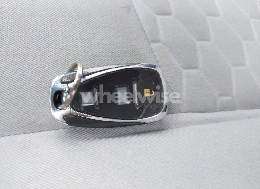 Photo 11 of 2018 Chevrolet Equinox LT (VIN 3GNAXSEVXJS538514)