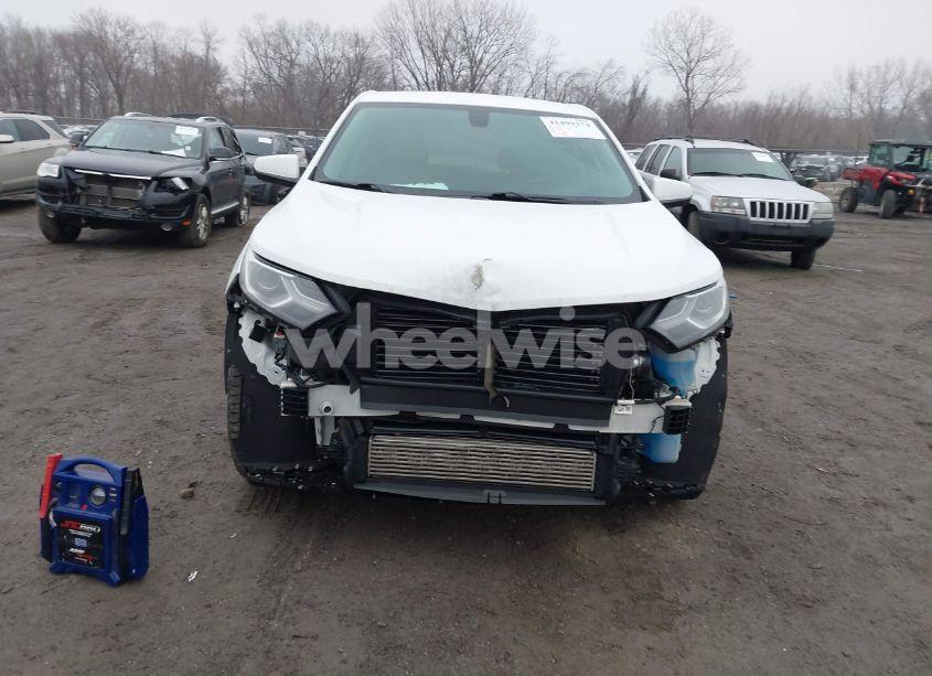 Photo 12 of 2018 Chevrolet Equinox LT (VIN 3GNAXSEVXJS538514)