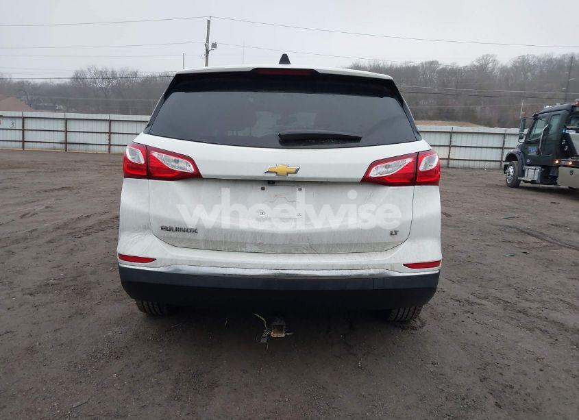Photo 16 of 2018 Chevrolet Equinox LT (VIN 3GNAXSEVXJS538514)