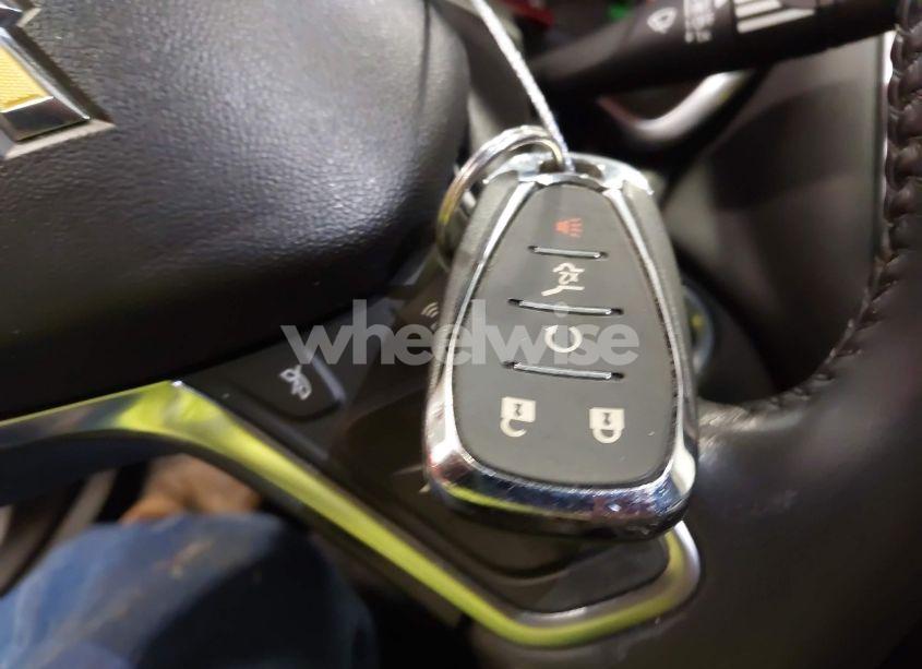 Photo 11 of 2018 Chevrolet Equinox LT (VIN 3GNAXSEVXJS580908)