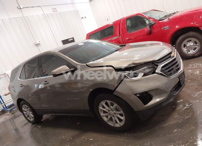 Photo 13 of 2018 Chevrolet Equinox LT (VIN 3GNAXSEVXJS580908)