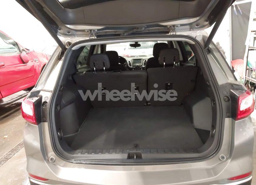 Photo 17 of 2018 Chevrolet Equinox LT (VIN 3GNAXSEVXJS580908)