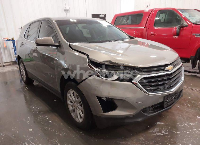 Photo 6 of 2018 Chevrolet Equinox LT (VIN 3GNAXSEVXJS580908)