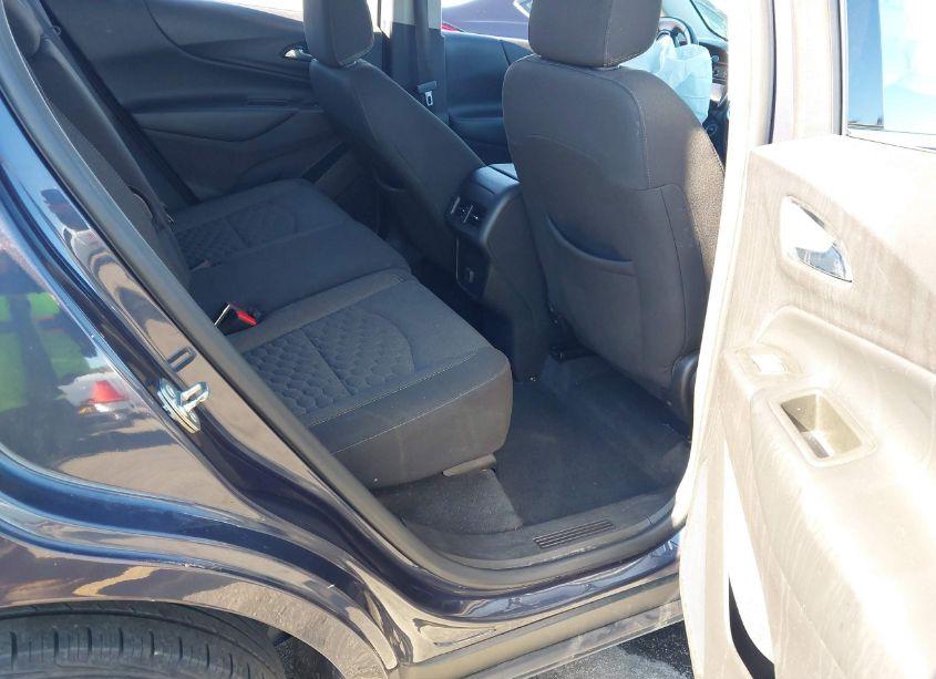 Photo 8 of 2018 Chevrolet Equinox LT (VIN 3GNAXSEVXJS624485)