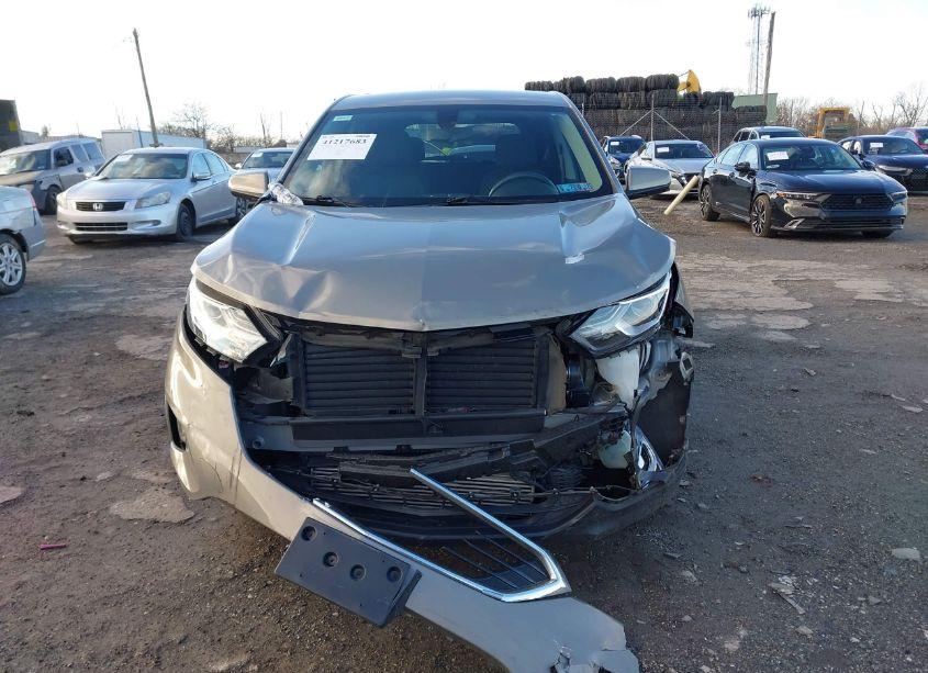 Photo 11 of 2018 Chevrolet Equinox LT (VIN 3GNAXSEVXJS631436)