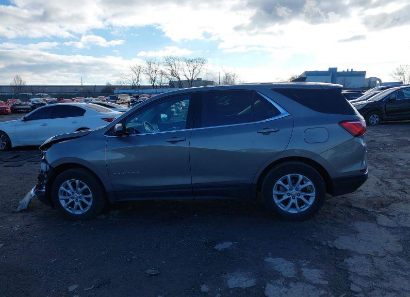 Photo 13 of 2018 Chevrolet Equinox LT (VIN 3GNAXSEVXJS631436)