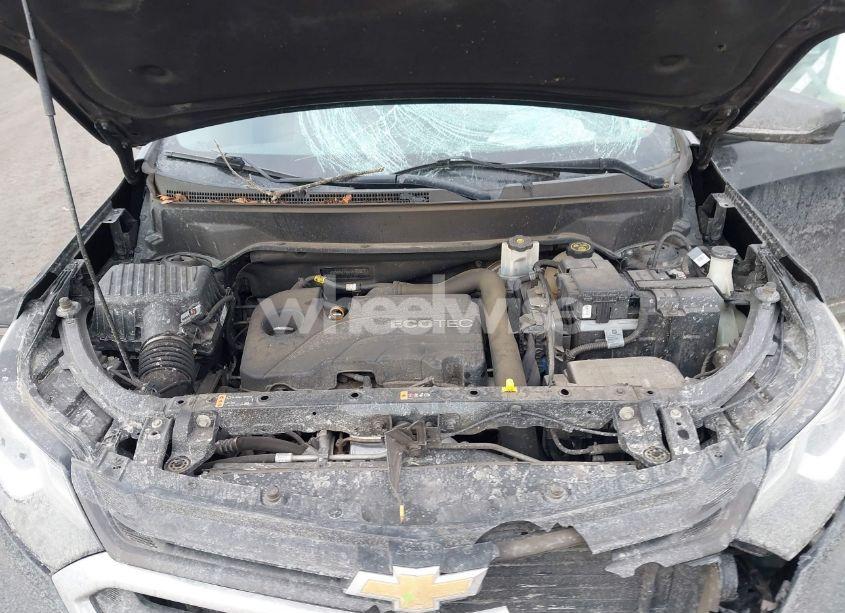 Photo 10 of 2019 Chevrolet Equinox LS (VIN 3GNAXSEVXKL297453)