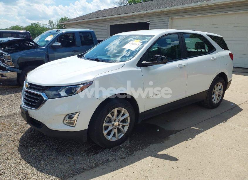 Photo 2 of 2020 Chevrolet Equinox AWD LS (VIN 3GNAXSEVXLS602800)