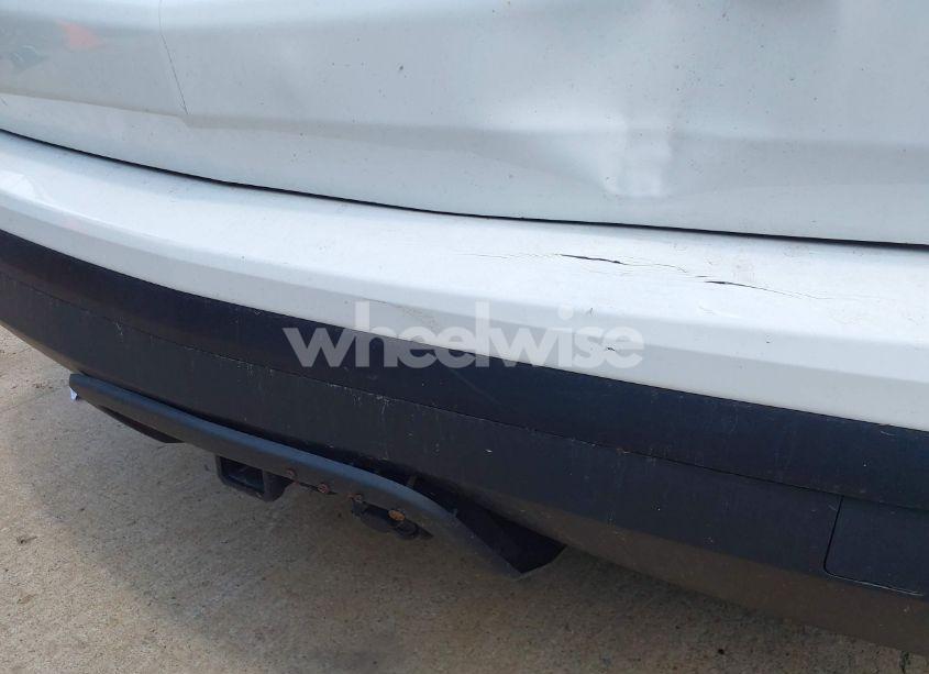 Photo 6 of 2020 Chevrolet Equinox AWD LS (VIN 3GNAXSEVXLS602800)