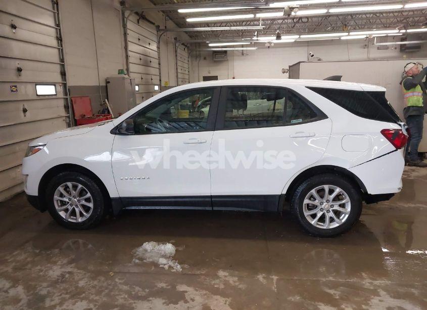 Photo 14 of 2021 Chevrolet Equinox LS (VIN 3GNAXSEVXMS110320)