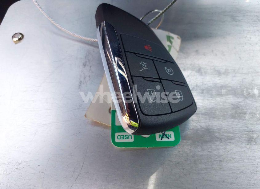 Photo 11 of 2025 Chevrolet Equinox AWD RS (VIN 3GNAXTEG0SL172999)