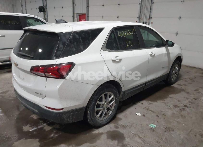Photo 4 of 2023 Chevrolet Equinox AWD 2FL (VIN 3GNAXTEG2PS212917)