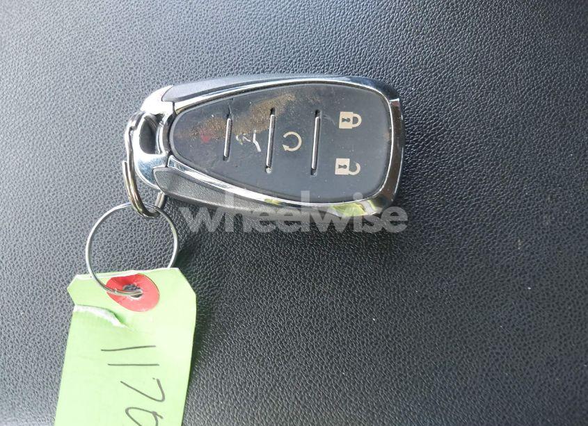 Photo 11 of 2021 Chevrolet Equinox AWD 2FL (VIN 3GNAXTEV0MS161170)