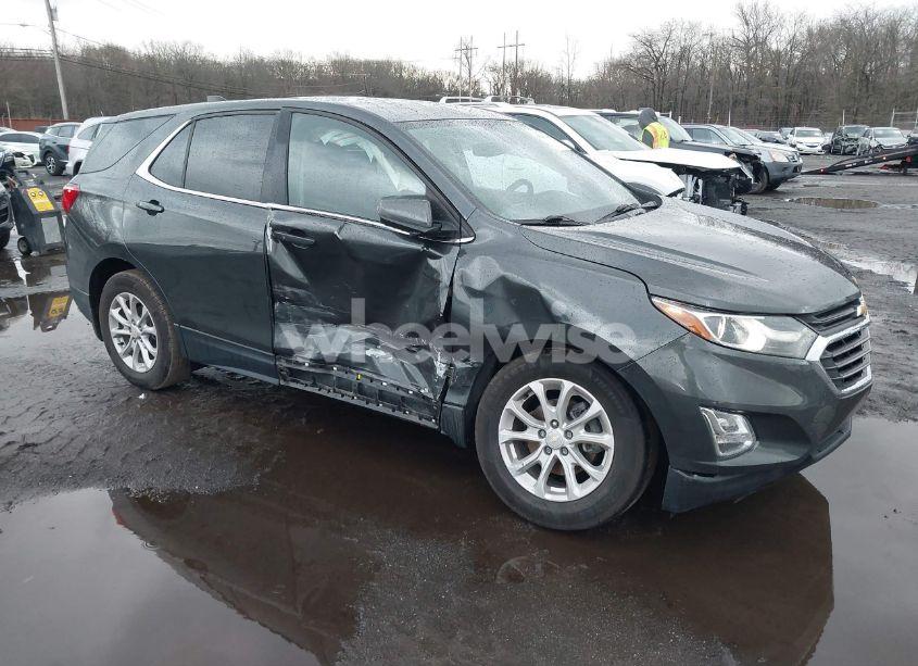 2019 Chevrolet Equinox LT (VIN 3GNAXTEV2KS605985) main photo