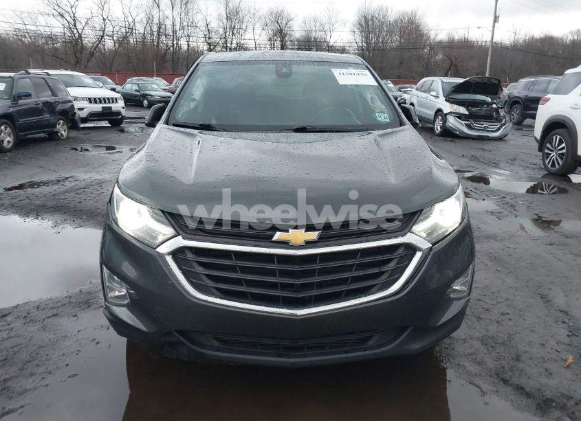 Photo 12 of 2019 Chevrolet Equinox LT (VIN 3GNAXTEV2KS605985)