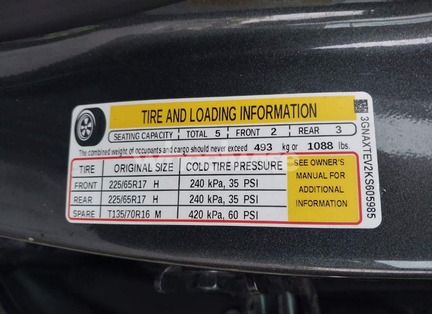 Photo 9 of 2019 Chevrolet Equinox LT (VIN 3GNAXTEV2KS605985)