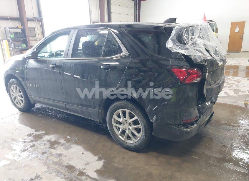 Photo 3 of 2022 Chevrolet Equinox AWD 2FL (VIN 3GNAXTEV2NL126352)