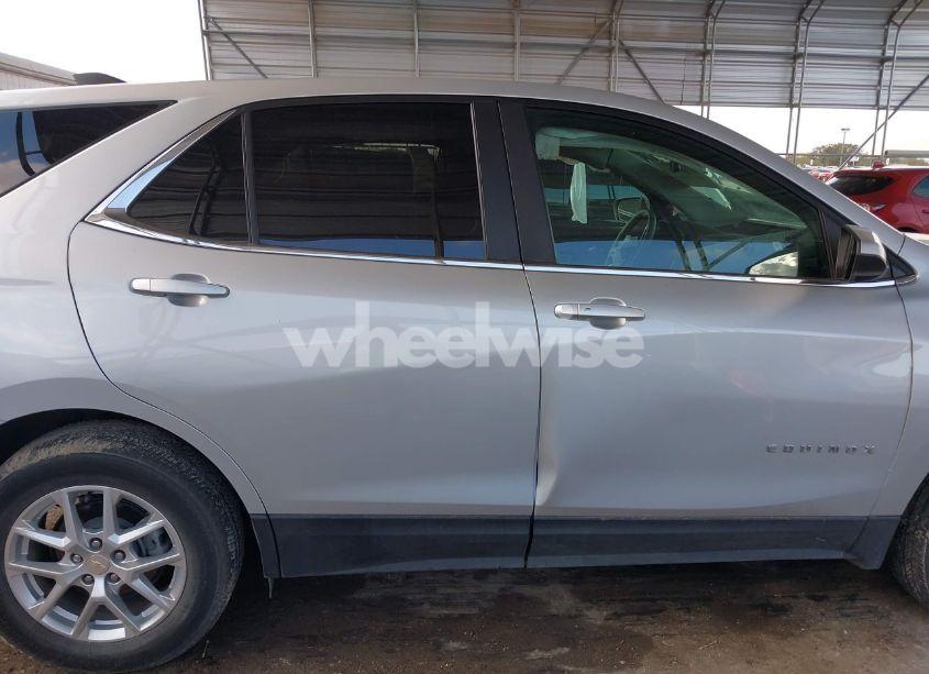 Photo 13 of 2022 Chevrolet Equinox AWD 2FL (VIN 3GNAXTEV4NL137448)