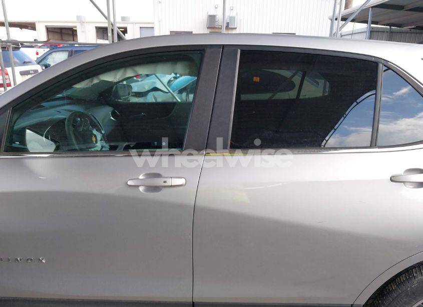 Photo 14 of 2022 Chevrolet Equinox AWD 2FL (VIN 3GNAXTEV4NL137448)