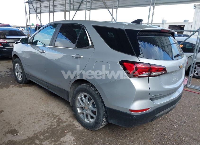 Photo 3 of 2022 Chevrolet Equinox AWD 2FL (VIN 3GNAXTEV4NL137448)