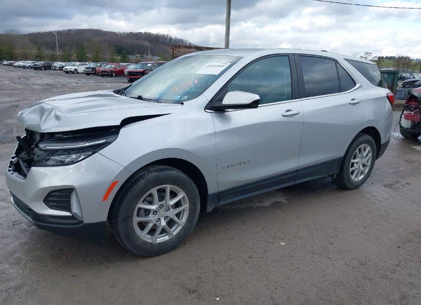 Photo 2 of 2022 Chevrolet Equinox AWD 2FL (VIN 3GNAXTEV4NL160891)