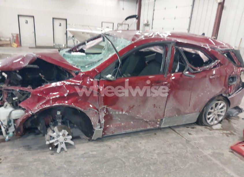 Photo 6 of 2019 Chevrolet Equinox LT (VIN 3GNAXTEV7KL328700)