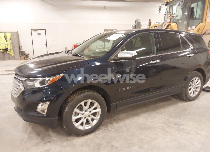 Photo 2 of 2020 Chevrolet Equinox AWD 2FL (VIN 3GNAXTEV8LS601344)