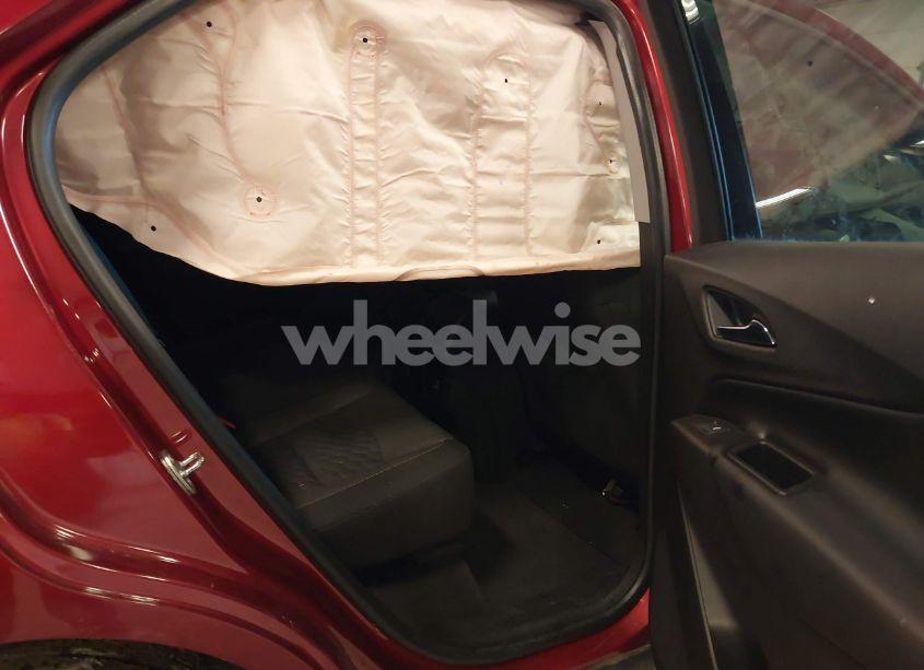 Photo 8 of 2019 Chevrolet Equinox LT (VIN 3GNAXTEV9KL276521)