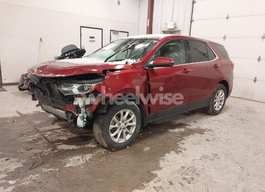 Photo 2 of 2019 Chevrolet Equinox LT (VIN 3GNAXTEV9KS627692)