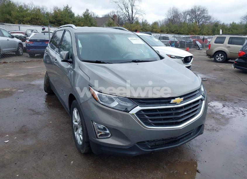 2018 Chevrolet Equinox LT (VIN 3GNAXTEX0JS618220) main photo