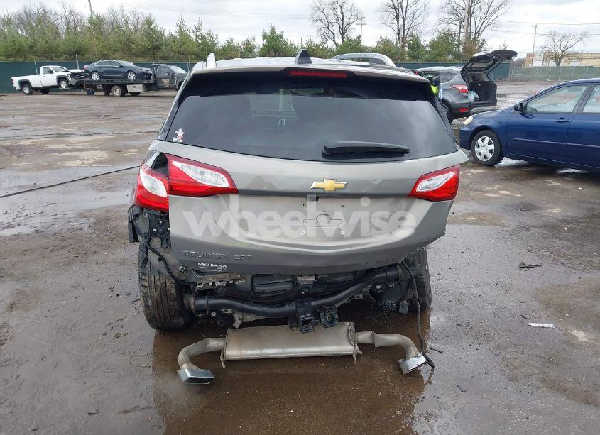 Photo 17 of 2018 Chevrolet Equinox LT (VIN 3GNAXTEX0JS618220)