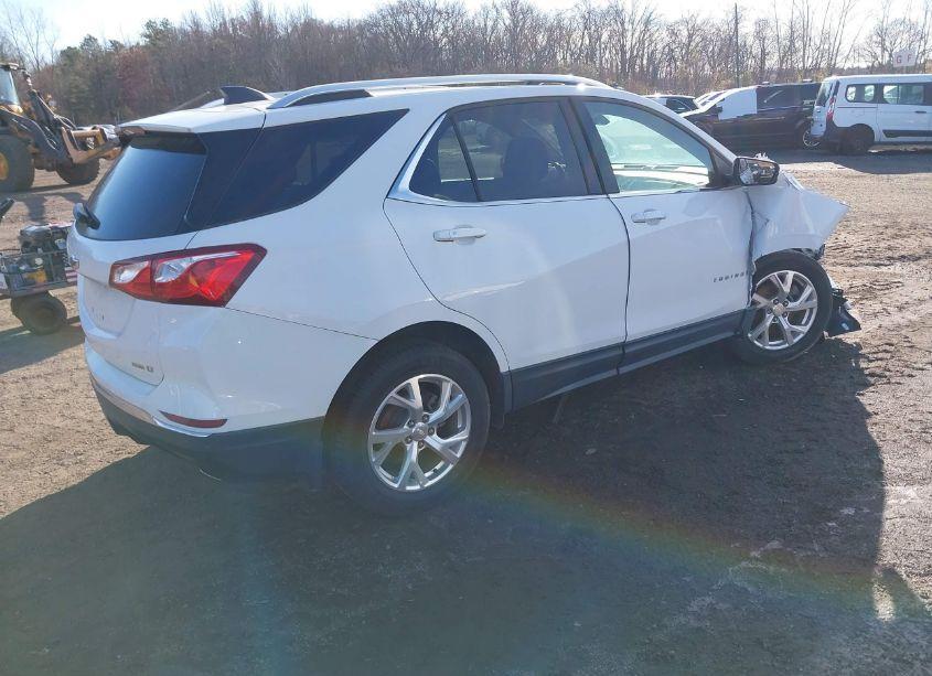 Photo 4 of 2018 Chevrolet Equinox LT (VIN 3GNAXTEX4JL372248)
