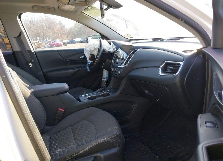 Photo 5 of 2018 Chevrolet Equinox LT (VIN 3GNAXTEX4JL372248)