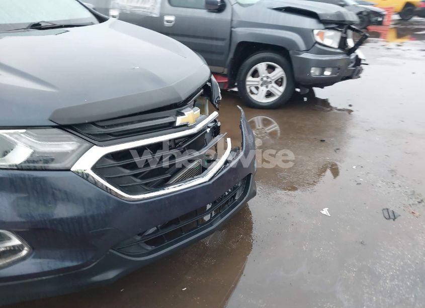 Photo 6 of 2018 Chevrolet Equinox LT (VIN 3GNAXTEX4JS517763)