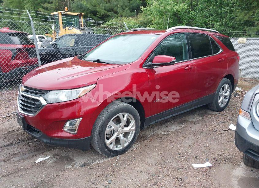 Photo 2 of 2018 Chevrolet Equinox LT (VIN 3GNAXTEX6JS544138)