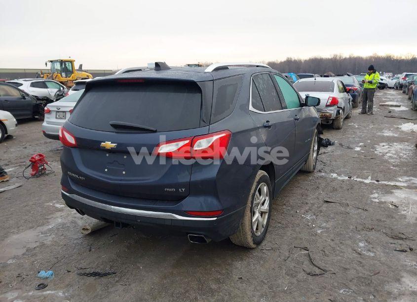 Photo 4 of 2018 Chevrolet Equinox LT (VIN 3GNAXTEX7JS606582)
