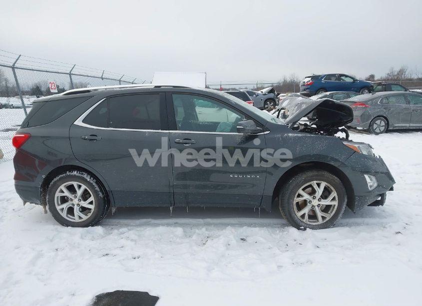 Photo 14 of 2018 Chevrolet Equinox LT (VIN 3GNAXTEX9JL382113)