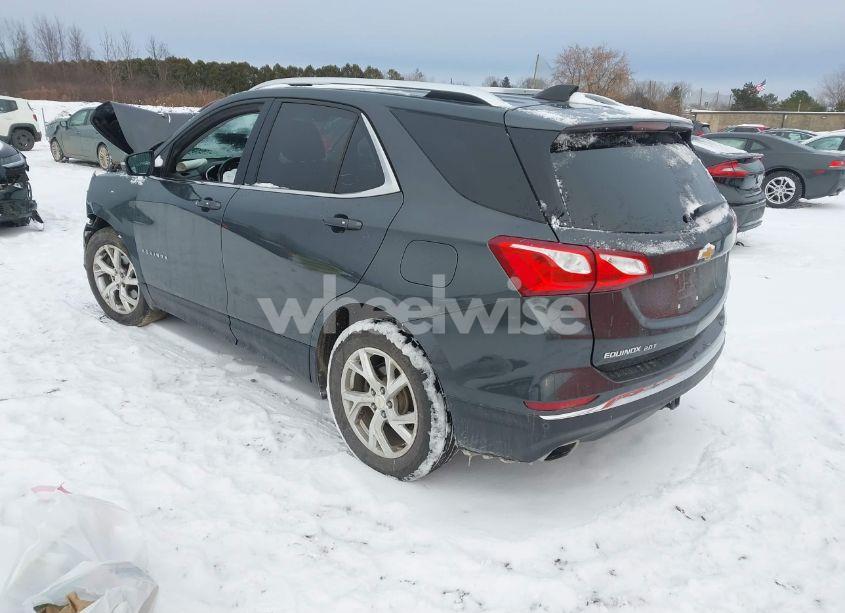 Photo 3 of 2018 Chevrolet Equinox LT (VIN 3GNAXTEX9JL382113)