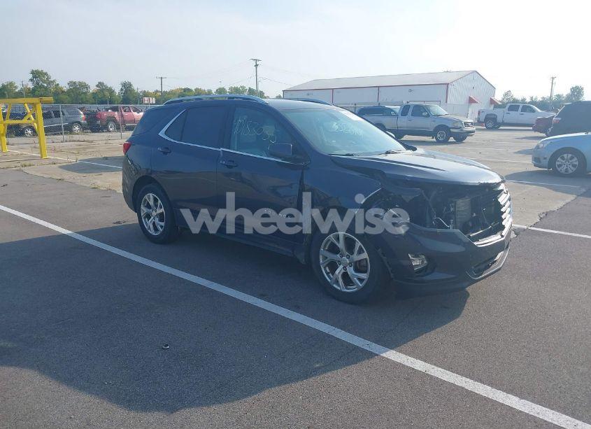 2018 Chevrolet Equinox LT (VIN 3GNAXTEX9JS602629) main photo