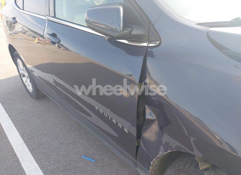 Photo 12 of 2018 Chevrolet Equinox LT (VIN 3GNAXTEX9JS602629)