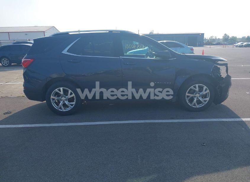 Photo 14 of 2018 Chevrolet Equinox LT (VIN 3GNAXTEX9JS602629)