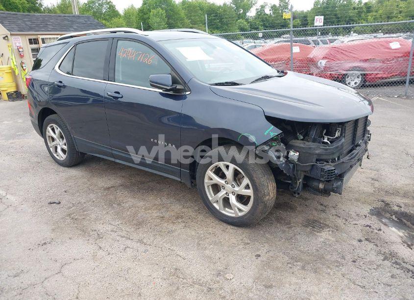 2018 Chevrolet Equinox LT (VIN 3GNAXTEXXJL294154) main photo