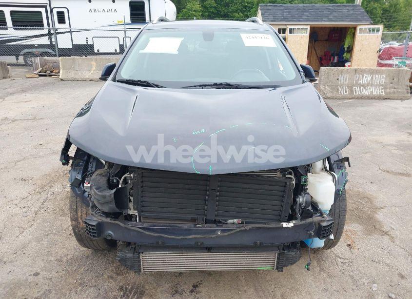 Photo 6 of 2018 Chevrolet Equinox LT (VIN 3GNAXTEXXJL294154)