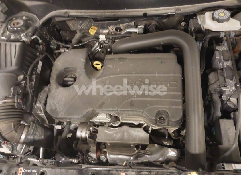 Photo 10 of 2024 Chevrolet Equinox AWD LT (VIN 3GNAXUEG0RL105769)