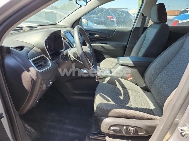 Photo 3 of 2024 CHEVROLET EQUINOX LT (VIN 3GNAXUEG0RL341712)