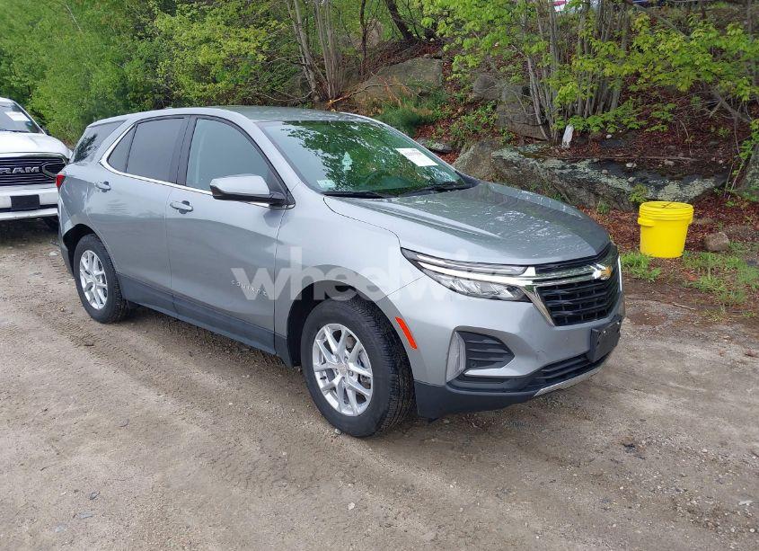 2024 Chevrolet Equinox AWD LT (VIN 3GNAXUEG0RS105972) main photo