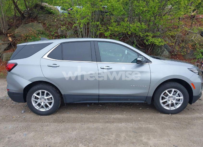 Photo 13 of 2024 Chevrolet Equinox AWD LT (VIN 3GNAXUEG0RS105972)