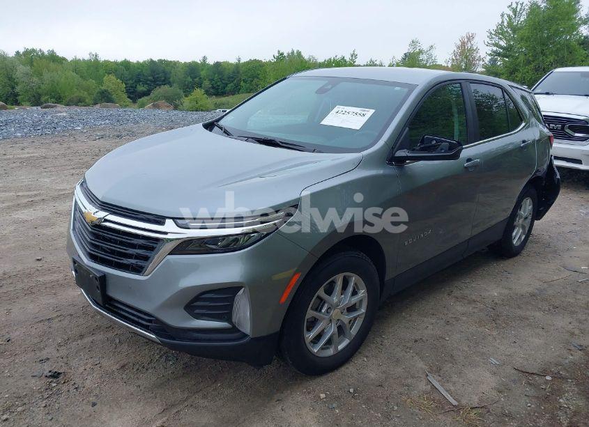 Photo 2 of 2024 Chevrolet Equinox AWD LT (VIN 3GNAXUEG0RS105972)